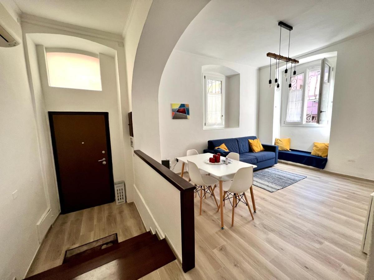 La Casa Di Ale Nel Centro Storico Di Cagliari Apartment Екстериор снимка