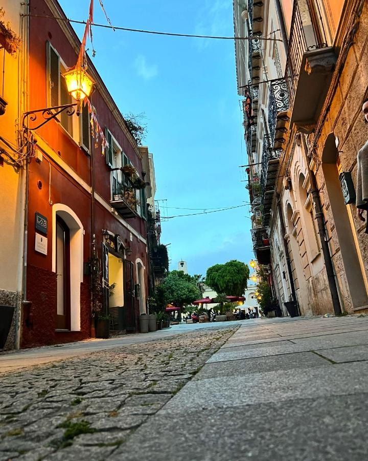 La Casa Di Ale Nel Centro Storico Di Cagliari Apartment Екстериор снимка